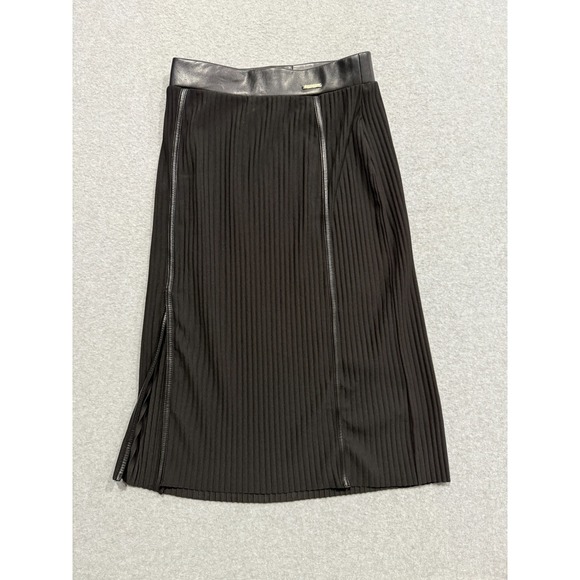 Marc New York Andrew Marc Size XS Black Accordion Faux Leather Detail Skirt - Picture 2 of 13